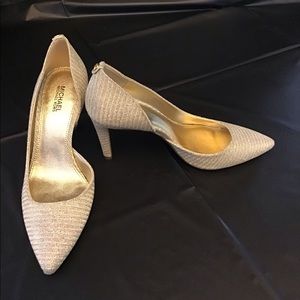 Michel Kors Metallic Pumpls